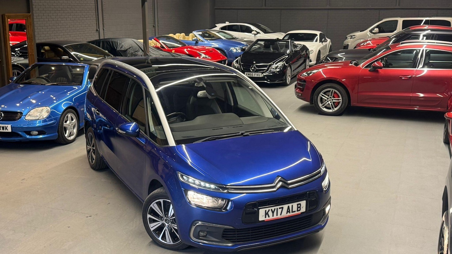 Used Citroen Grand C4 Picasso 2017 for sale - 77598395: Photo 5