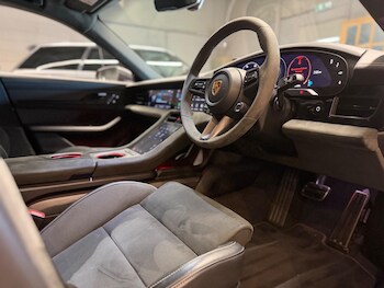 Used Porsche Taycan 2022 for sale - 78245135: Photo