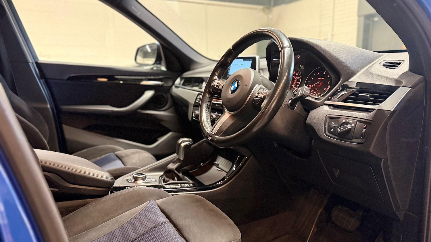 Used BMW X1 2017 for sale - 76866352: Photo 3