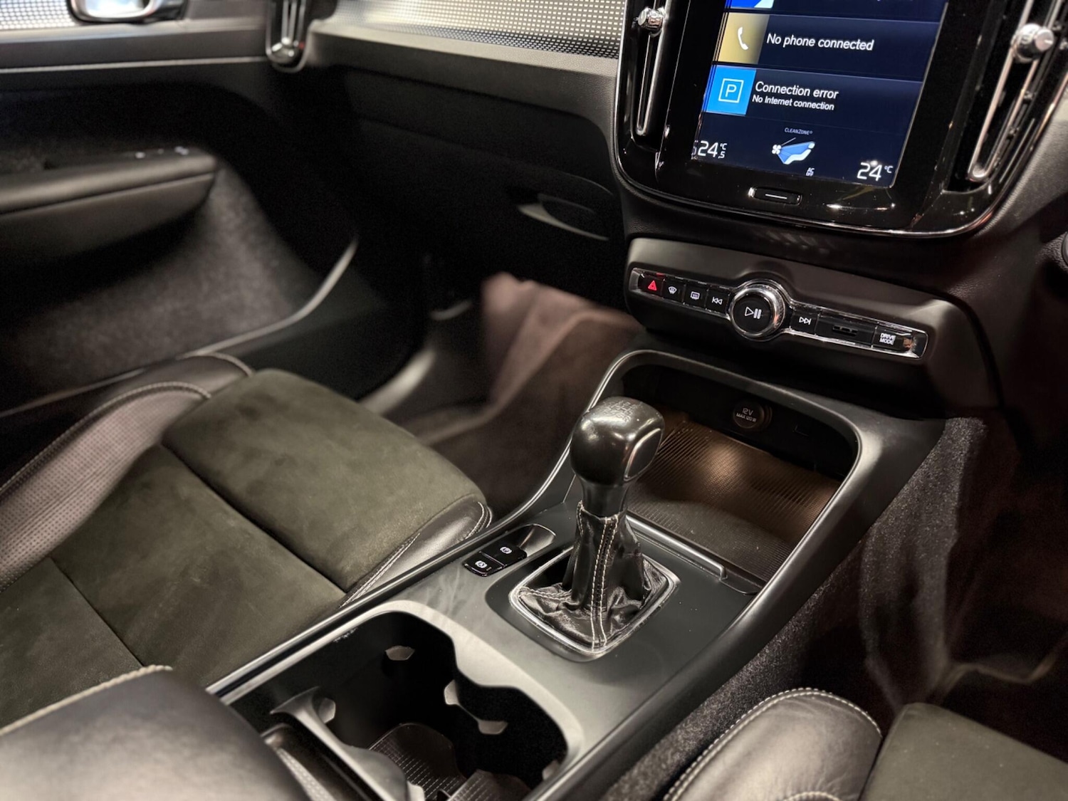 Used Volvo XC40 for sale - 78128126: Photo 8