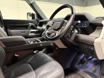 Used Land Rover Defender 110 2022 for sale - 78866463: Photo