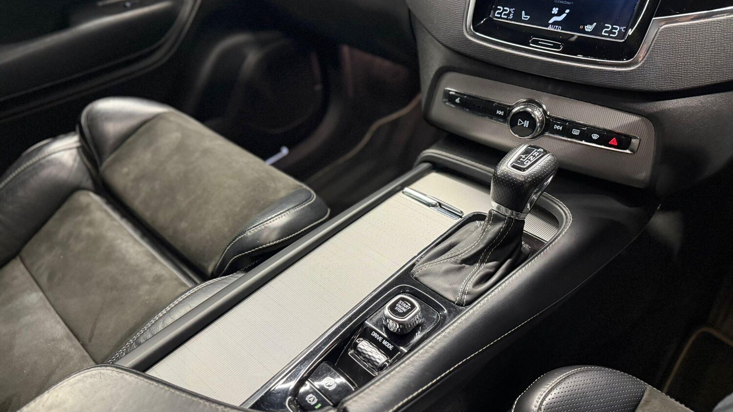 Used Volvo XC90 2017 for sale - 76866480: Photo 20