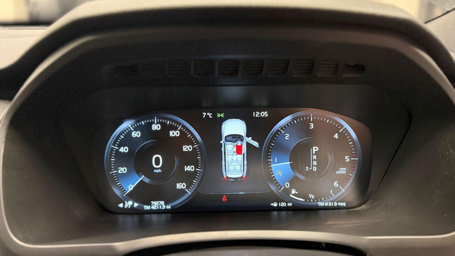 Used Volvo XC90 2017 for sale - 76866480: Photo 28