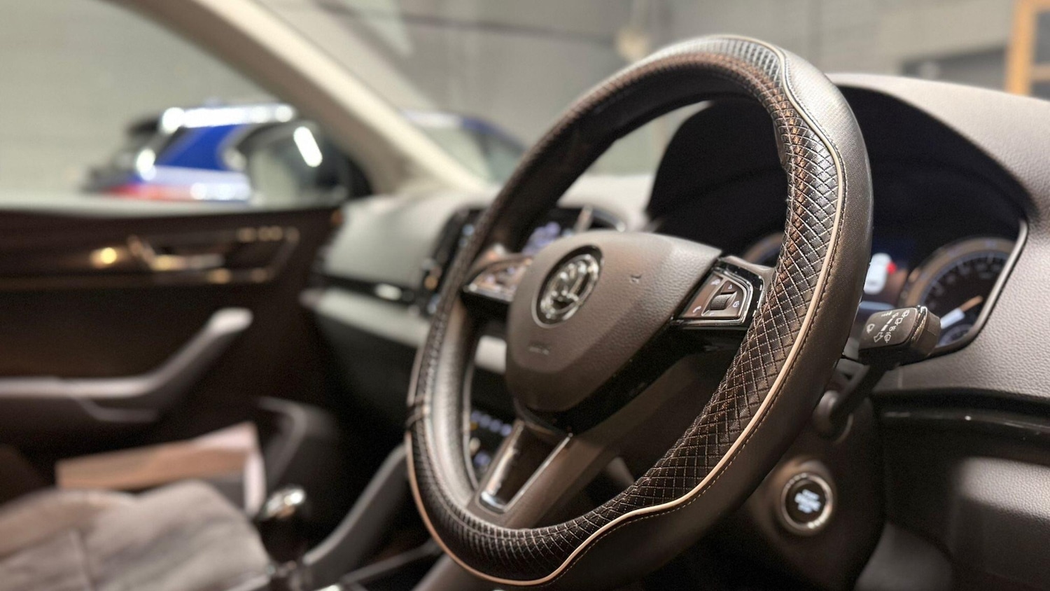 Used Skoda Karoq for sale - 77130679: Photo 8