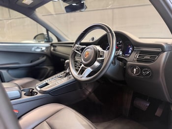 Used Porsche Macan 2019 for sale - 78934415: Photo