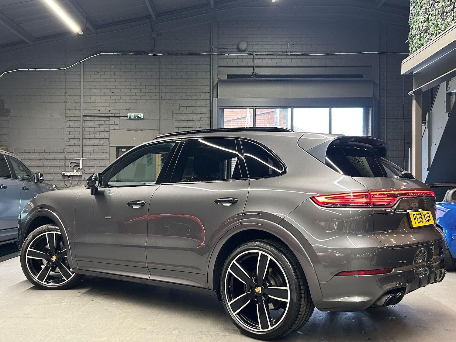 Used Porsche Cayenne for sale - 77646215: Photo 12