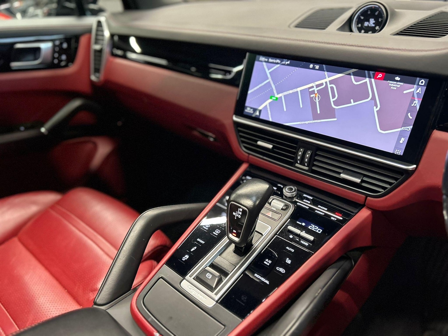 Used Porsche Cayenne for sale - 77646215: Photo 27