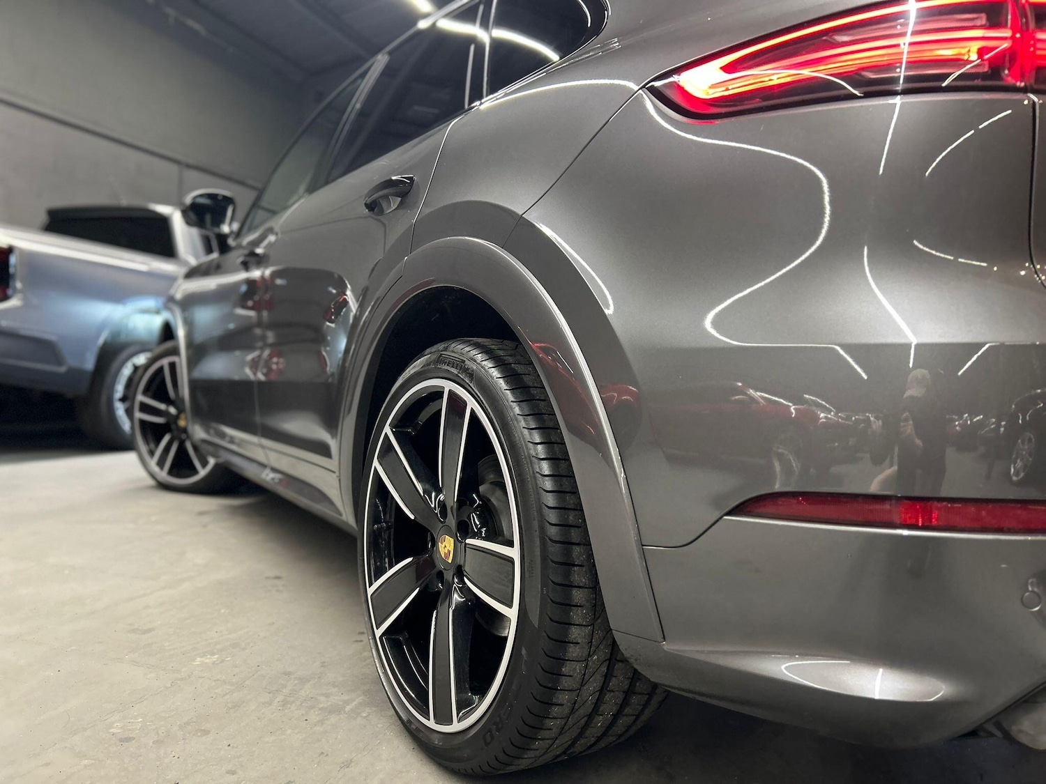 Used Porsche Cayenne for sale - 77646215: Photo 32