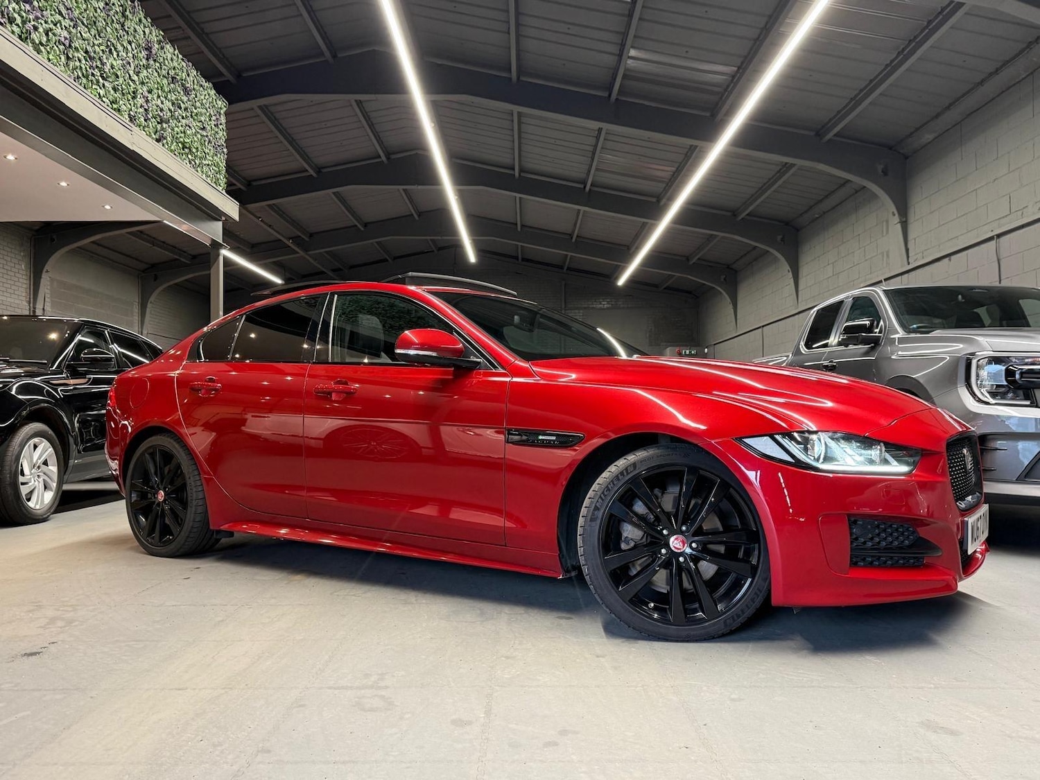Used Jaguar XE for sale - 77320932: Photo 13