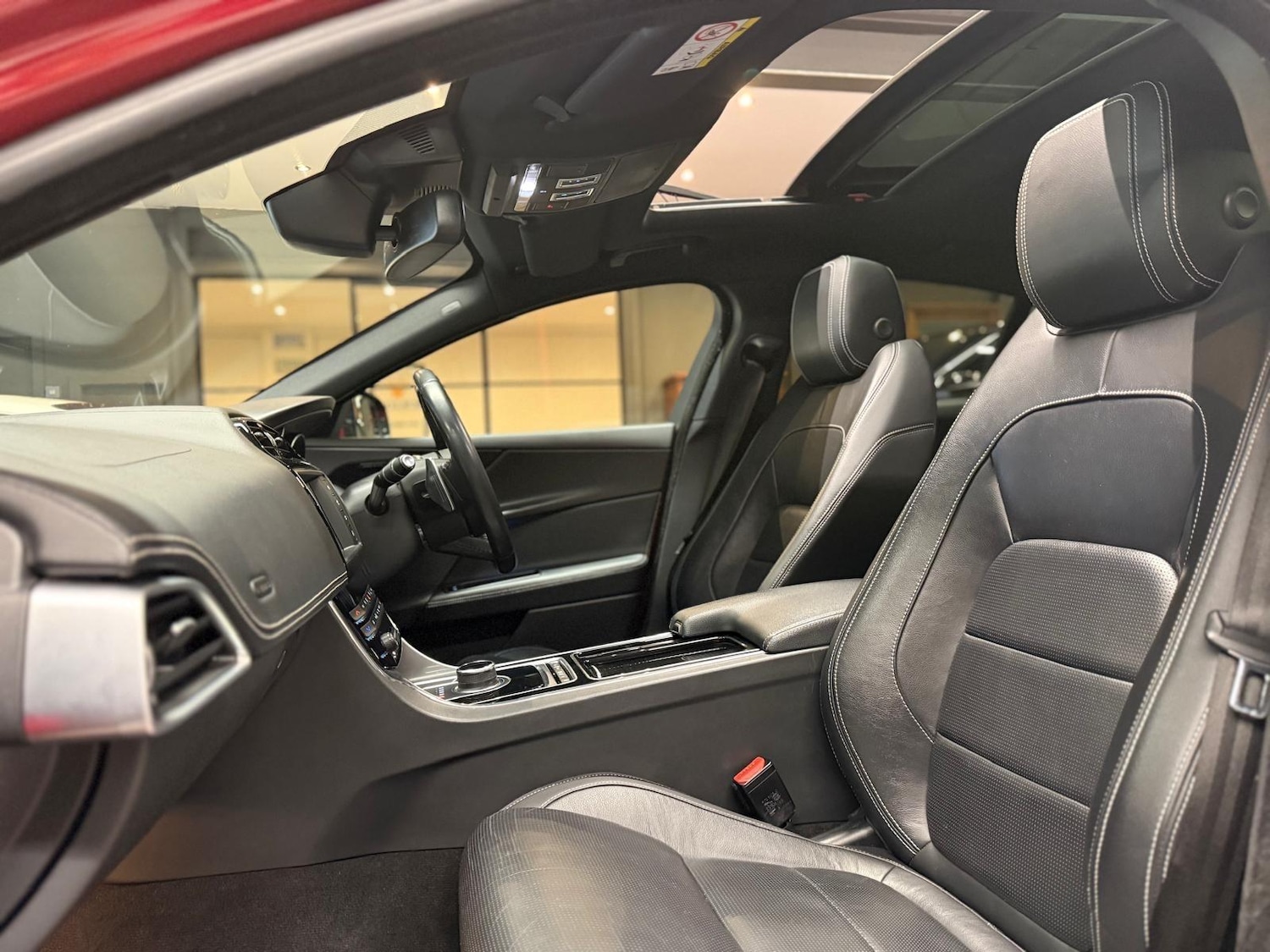 Used Jaguar XE for sale - 77320932: Photo 22