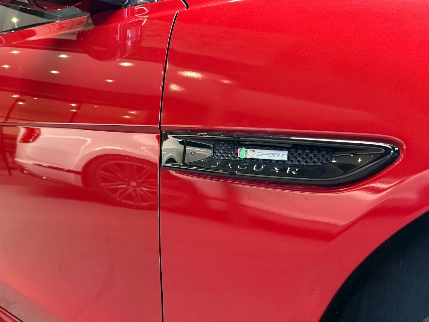 Used Jaguar XE for sale - 77320932: Photo 29