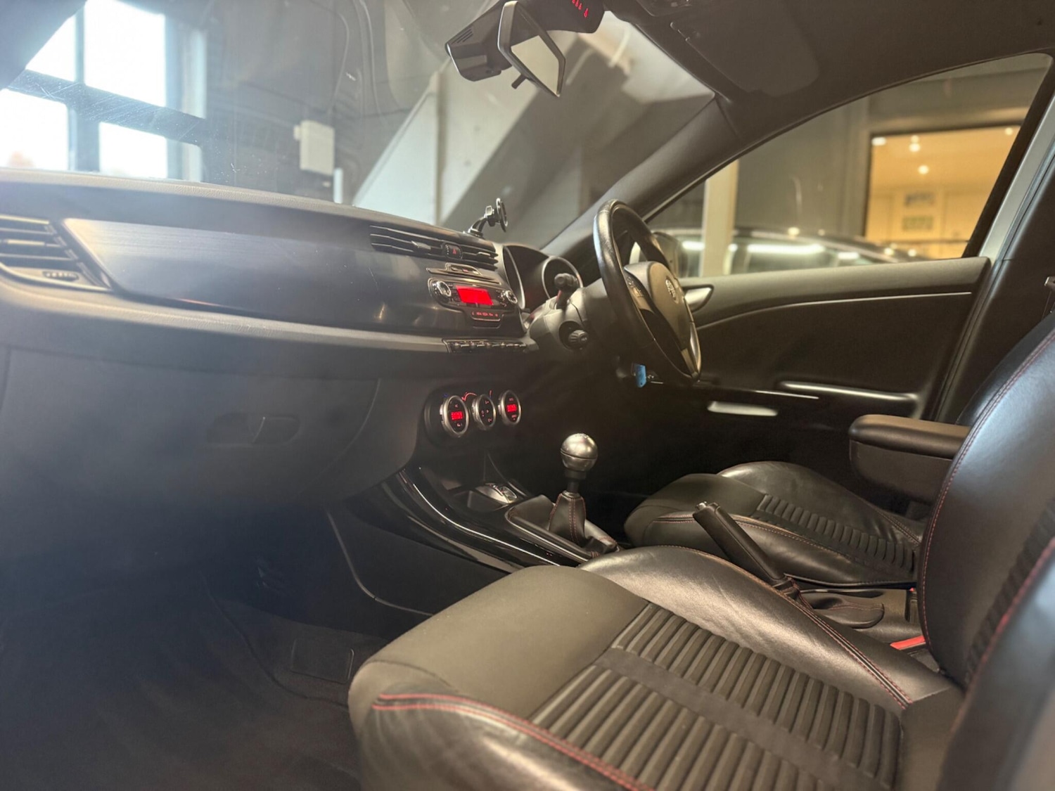 Used Alfa Romeo Giulietta 2012 for sale - 77883535: Photo 8