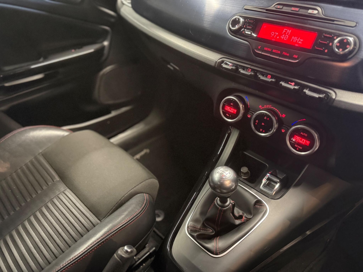 Used Alfa Romeo Giulietta 2012 for sale - 77883535: Photo 9