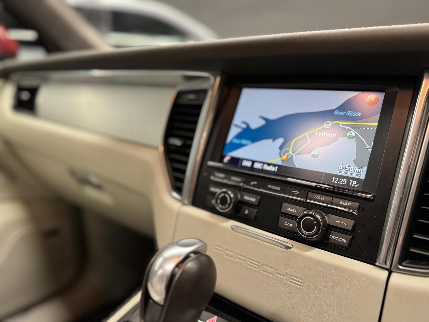 Used Porsche Macan 2015 for sale - 77190991: Photo 16