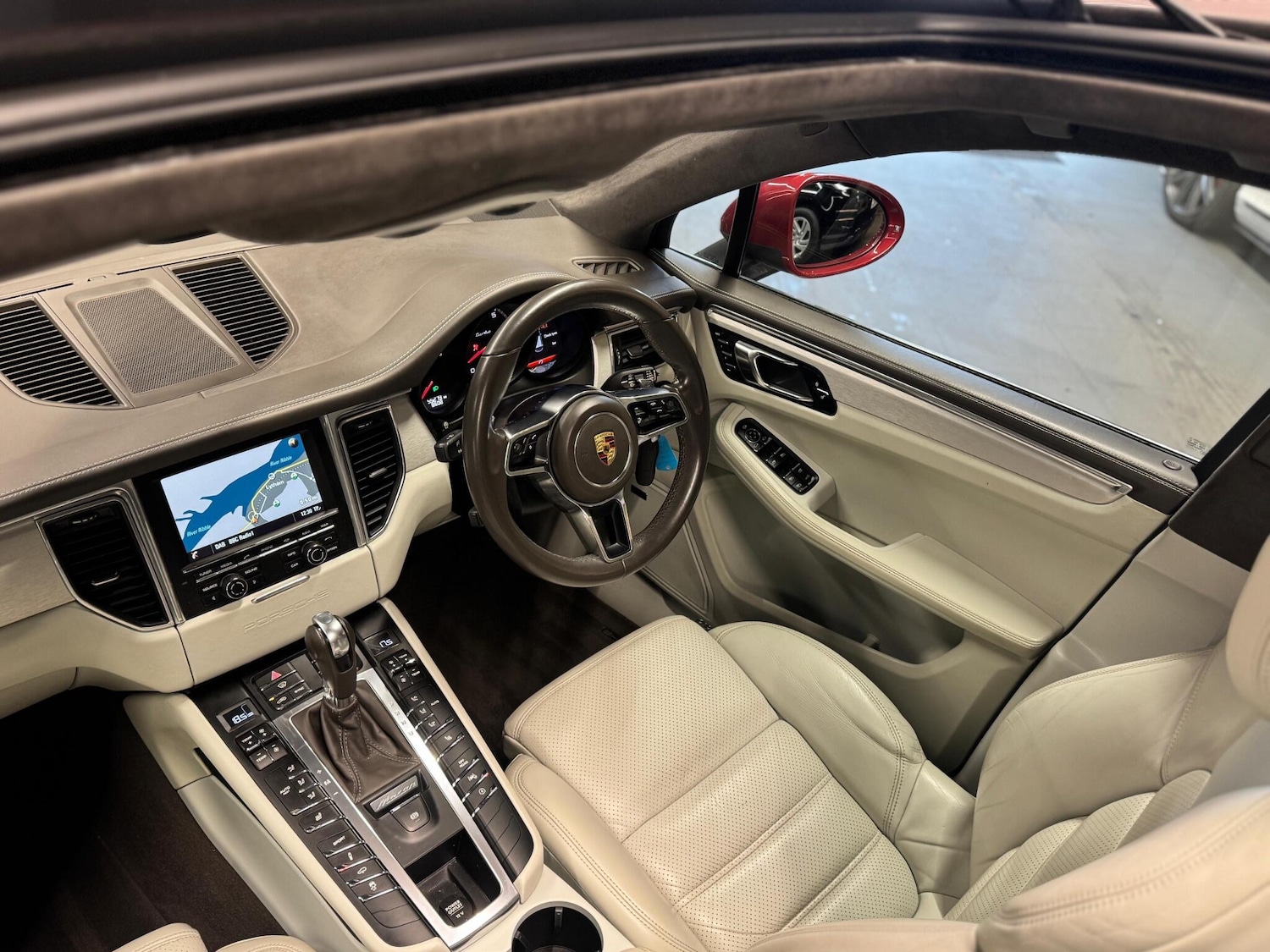 Used Porsche Macan 2015 for sale - 77190991: Photo 17