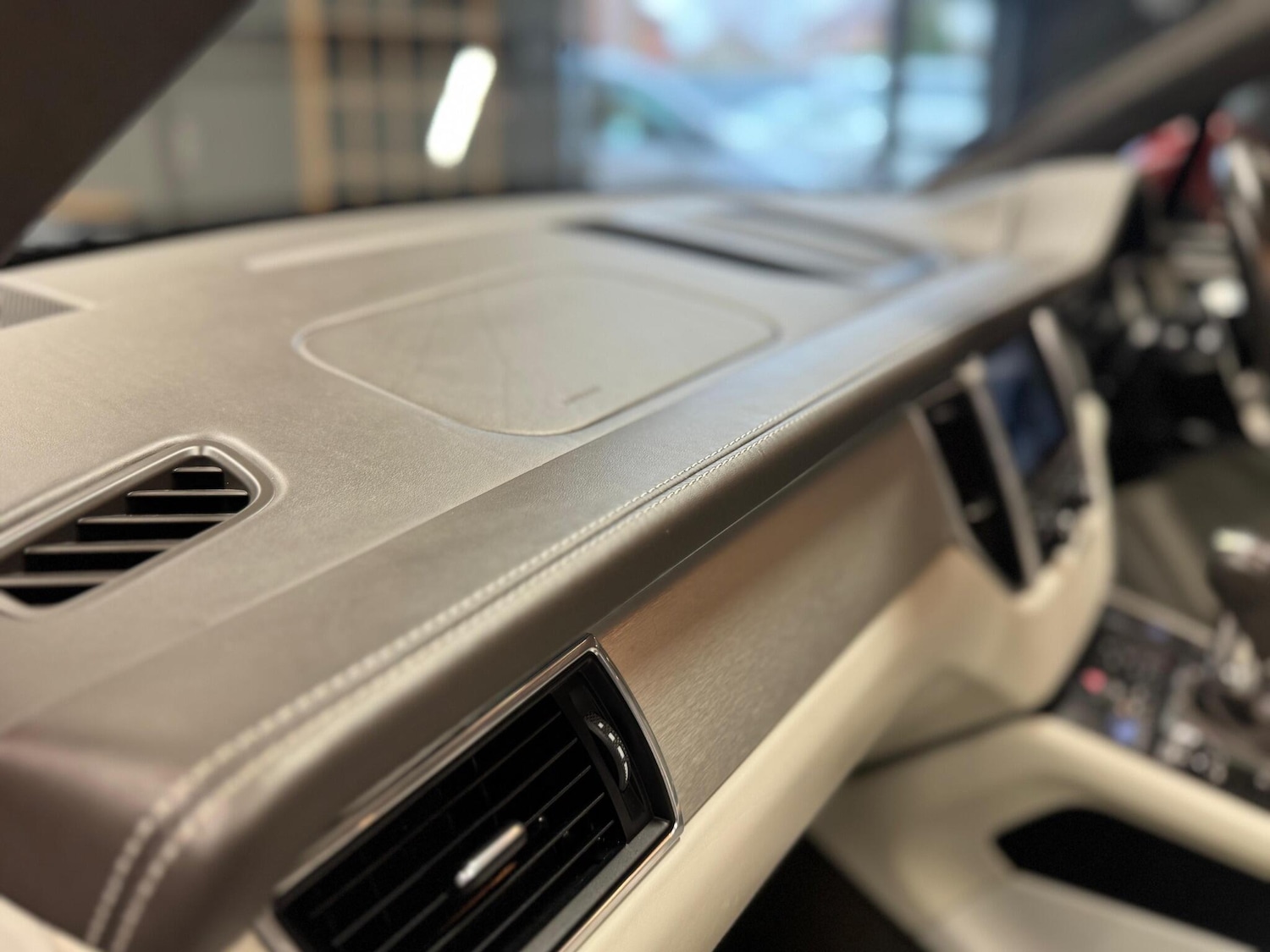 Used Porsche Macan 2015 for sale - 77190991: Photo 25