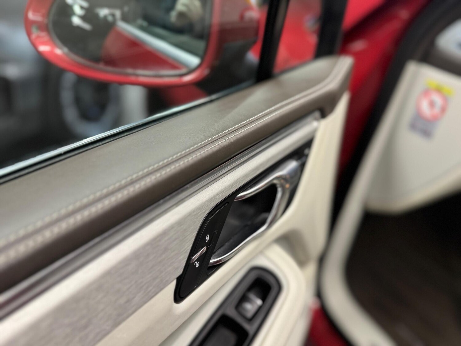 Used Porsche Macan 2015 for sale - 77190991: Photo 28