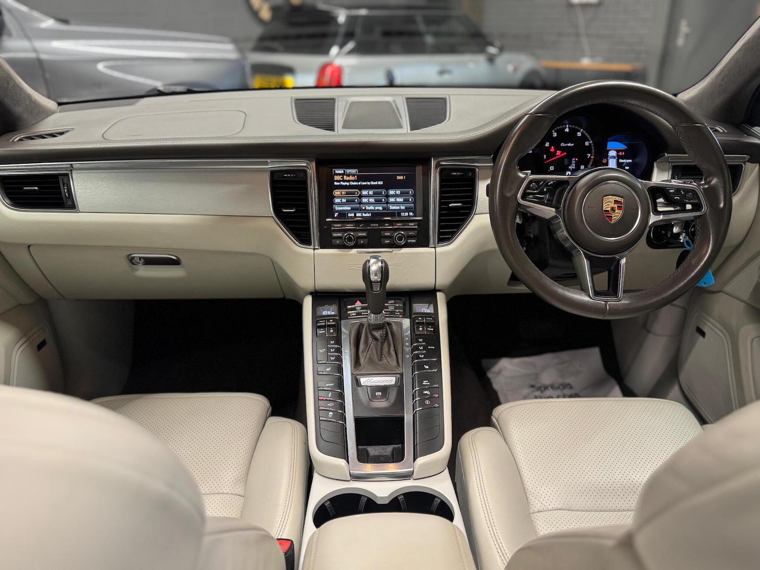 Used Porsche Macan 2015 for sale - 77190991: Photo 9
