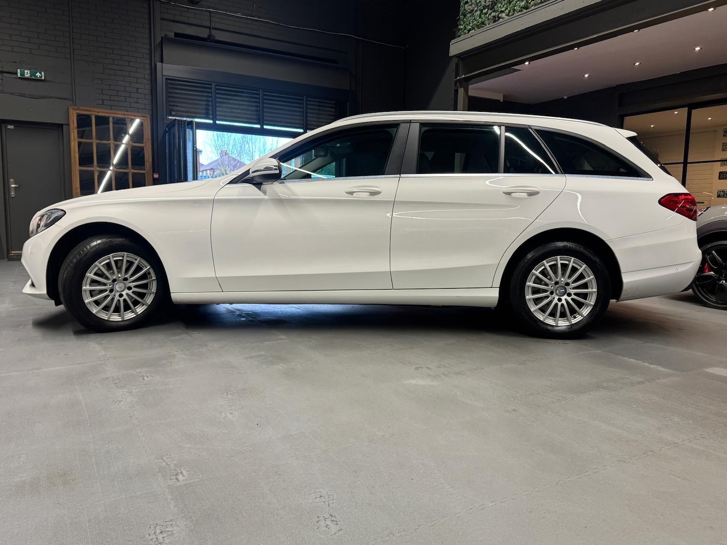 Used Mercedes-Benz C Class 2015 for sale - 77191224: Photo 15