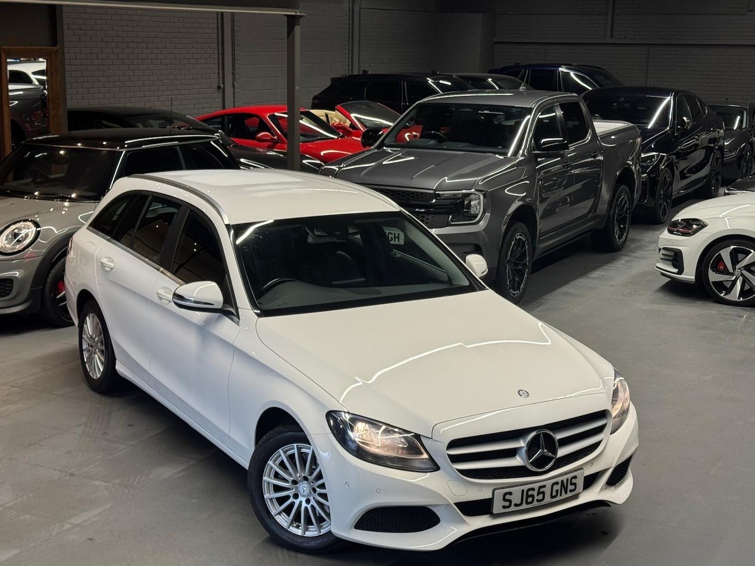 Used Mercedes-Benz C Class 2015 for sale - 77191224: Photo 4