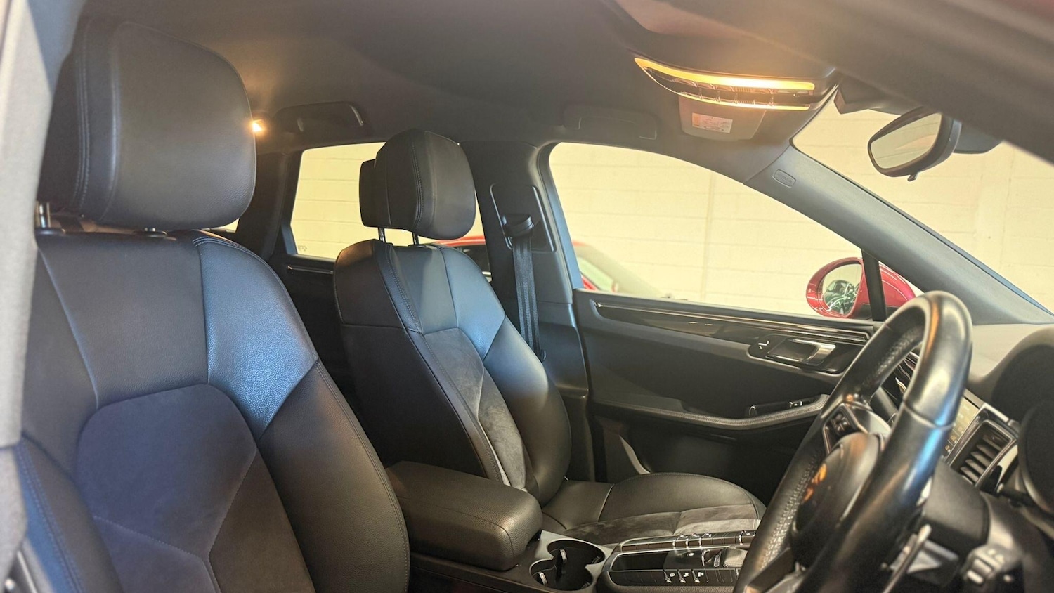 Used Porsche Macan 2015 for sale - 76865835: Photo 23