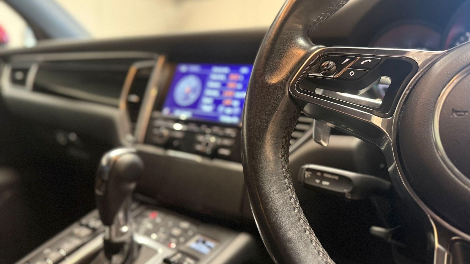 Used Porsche Macan 2015 for sale - 76865835: Photo 25