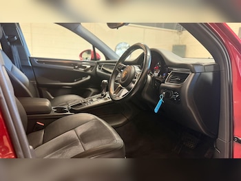 Used Porsche Macan 2015 for sale - 76865835: Photo