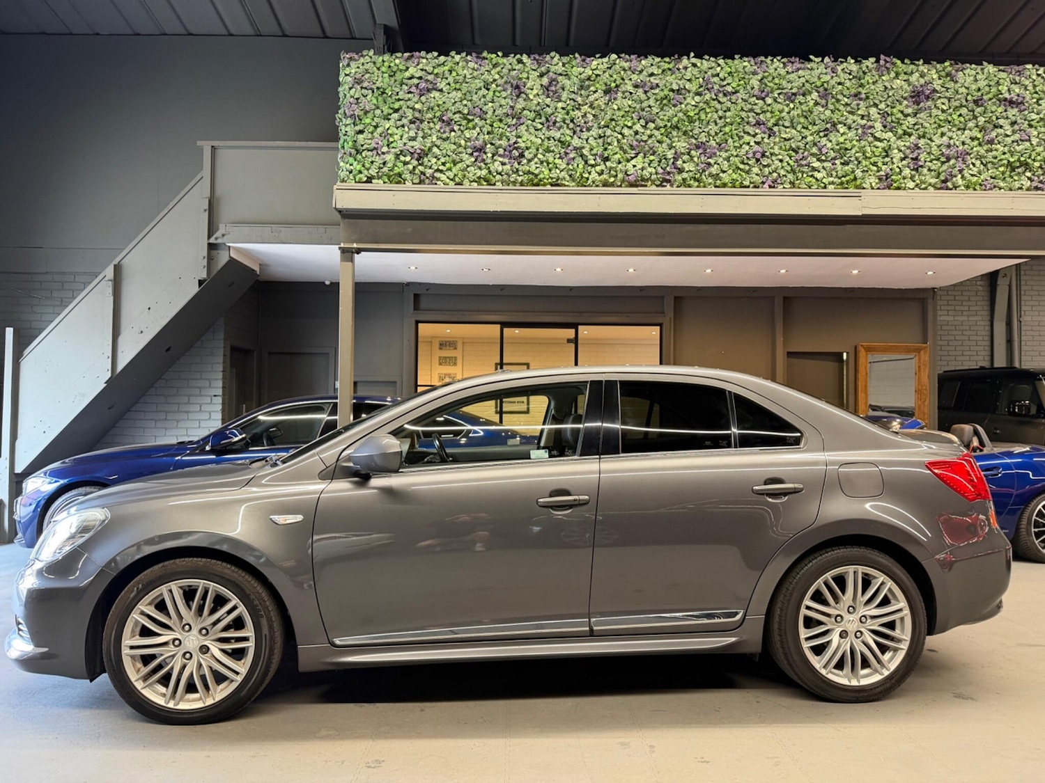 Used Suzuki Kizashi 2014 for sale - 77957693: Photo 2