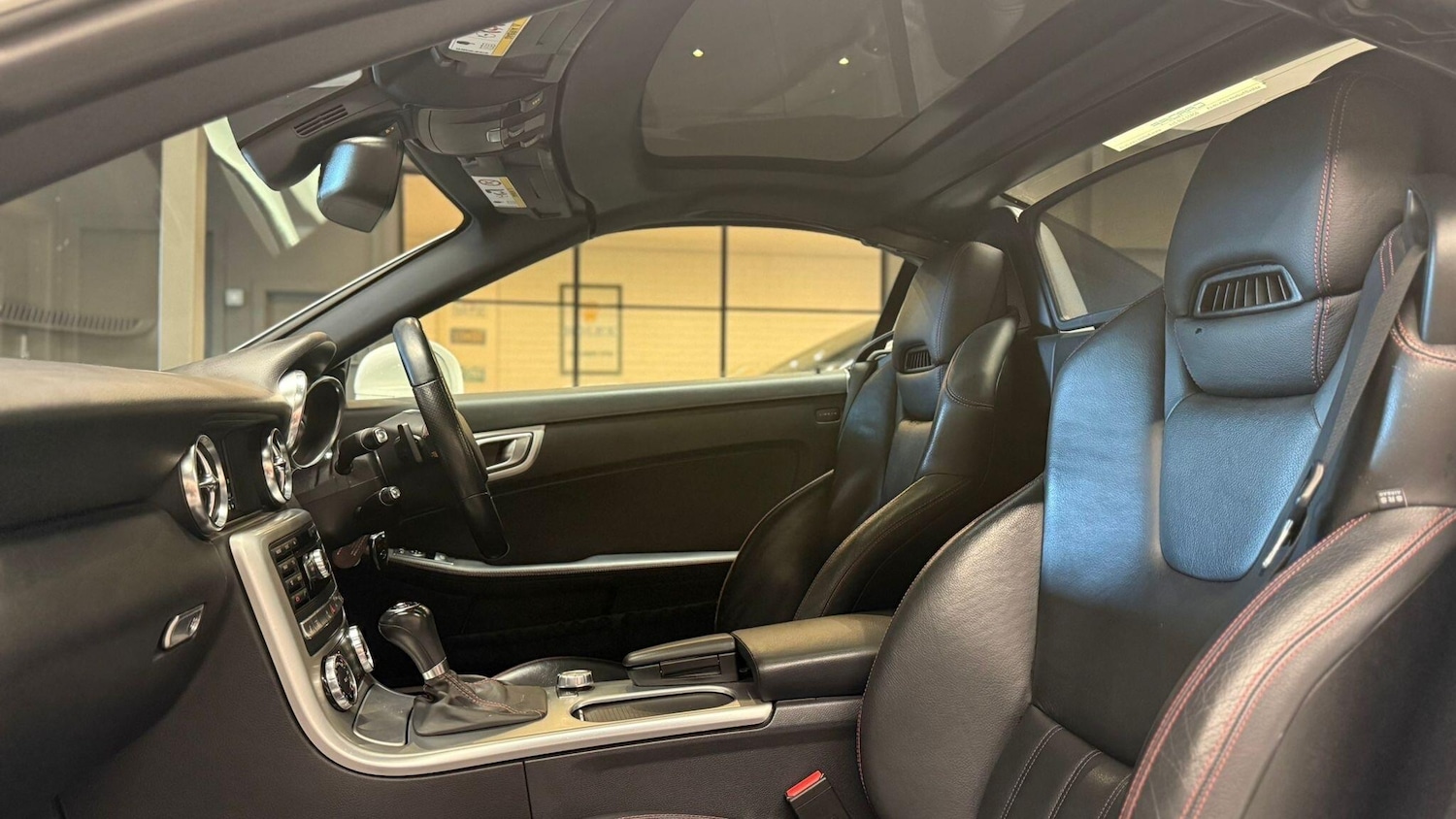 Used Mercedes-Benz SLK 2014 for sale - 76866479: Photo 14