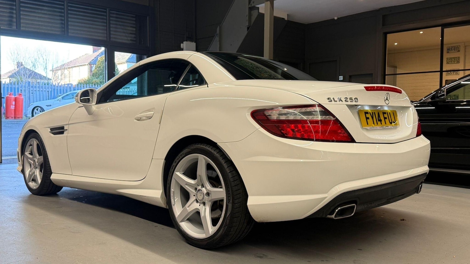 Used Mercedes-Benz SLK 2014 for sale - 76866479: Photo 25