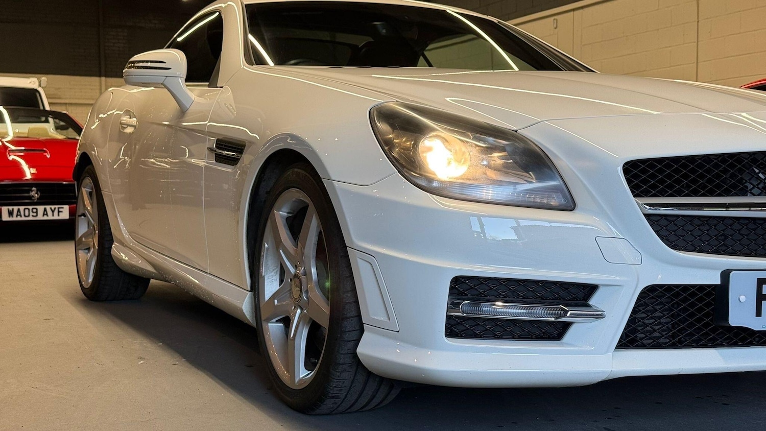 Used Mercedes-Benz SLK 2014 for sale - 76866479: Photo 32