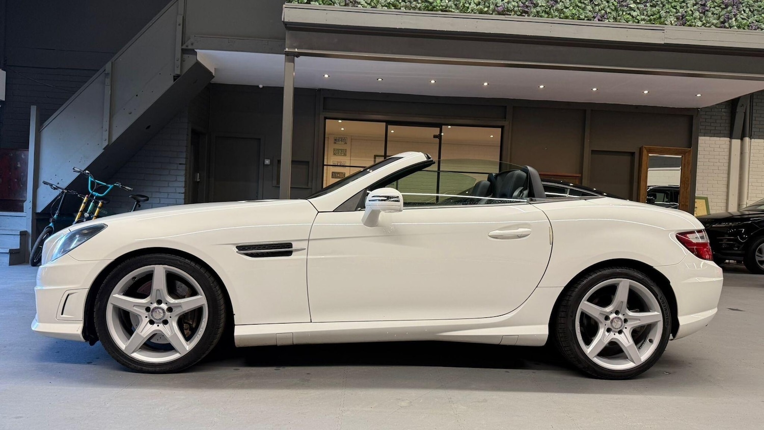 Used Mercedes-Benz SLK 2014 for sale - 76866479: Photo 34