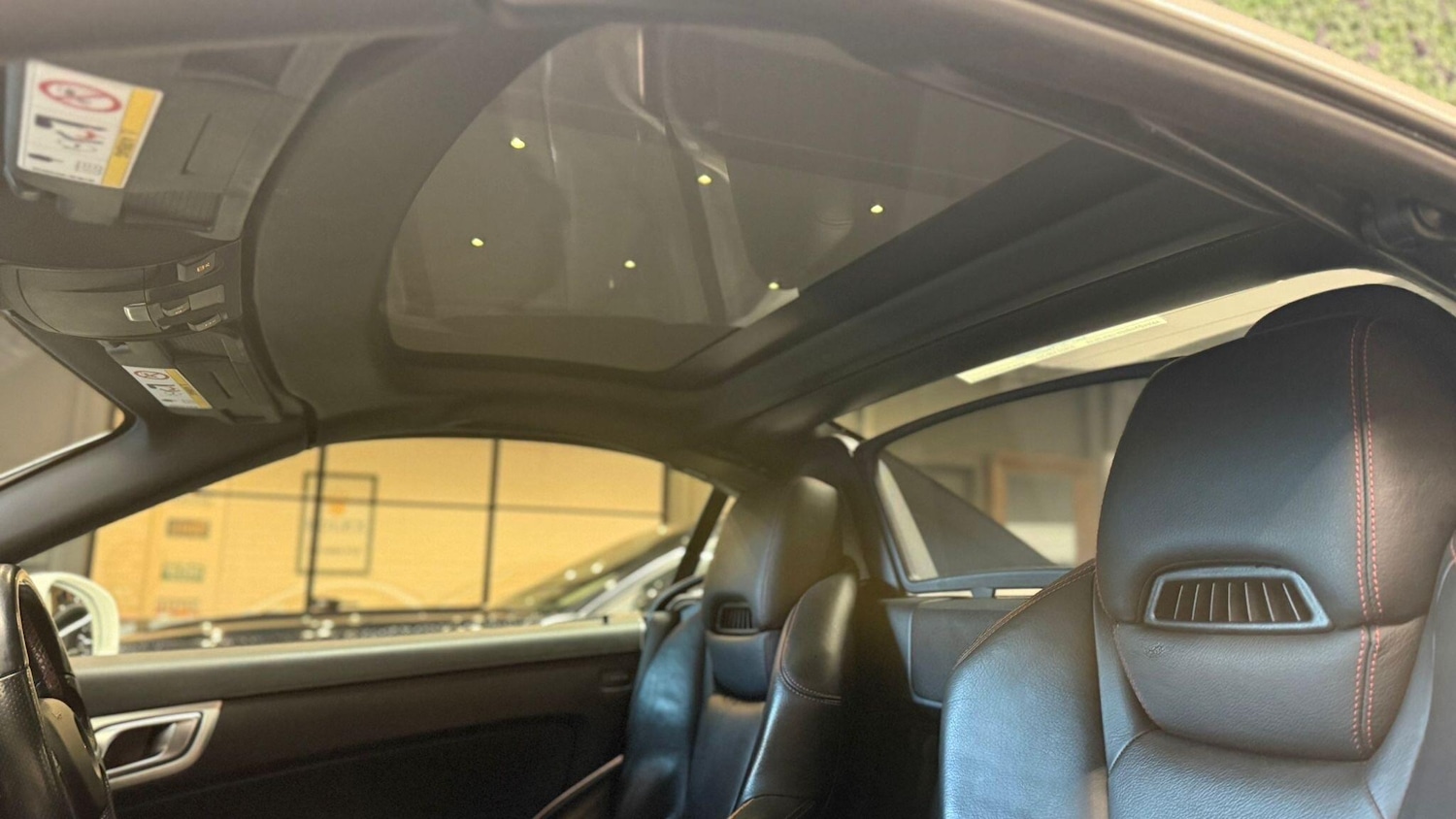 Used Mercedes-Benz SLK 2014 for sale - 76866479: Photo 8