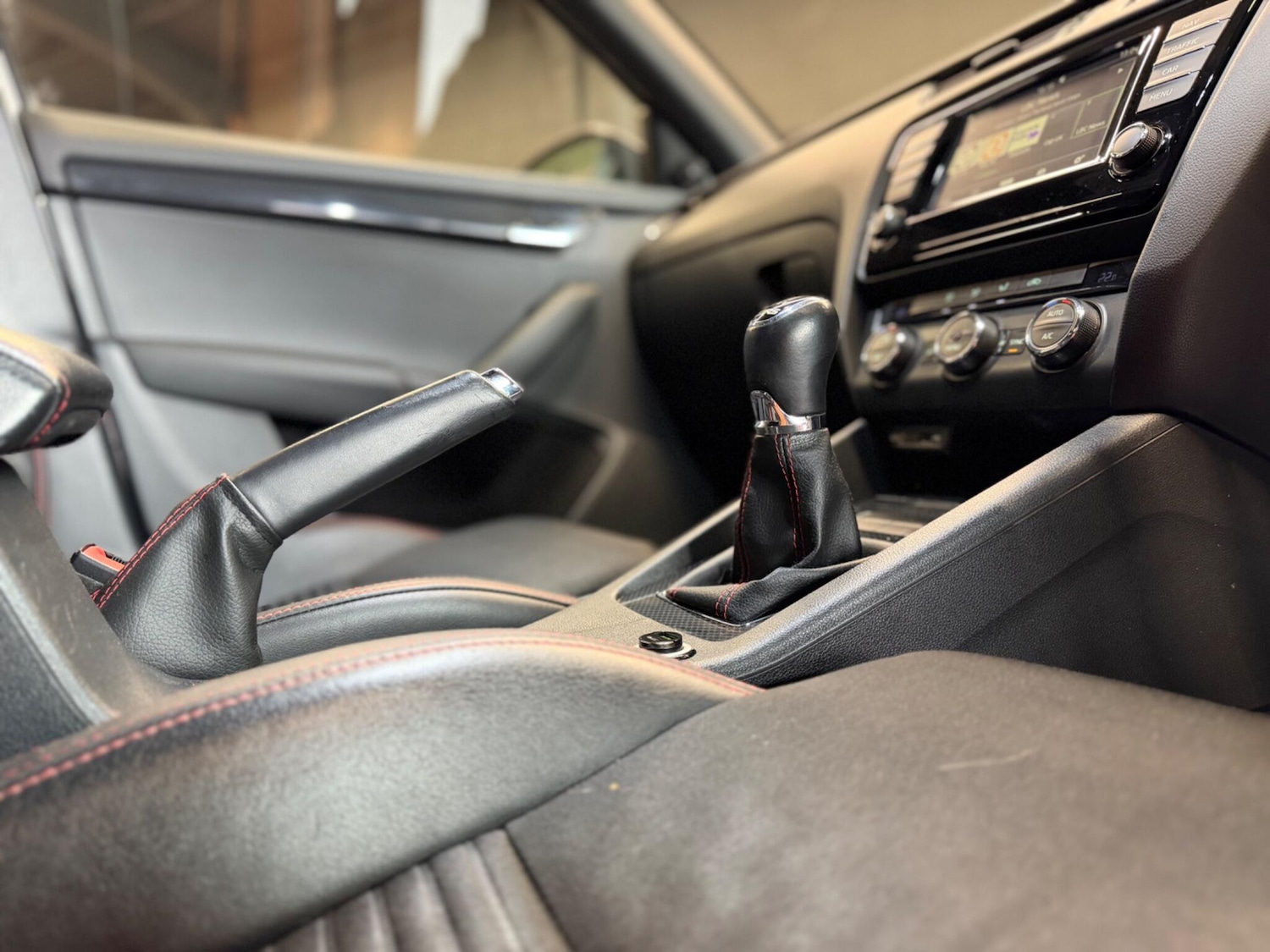 Used Skoda Octavia 2015 for sale - 77970766: Photo 9