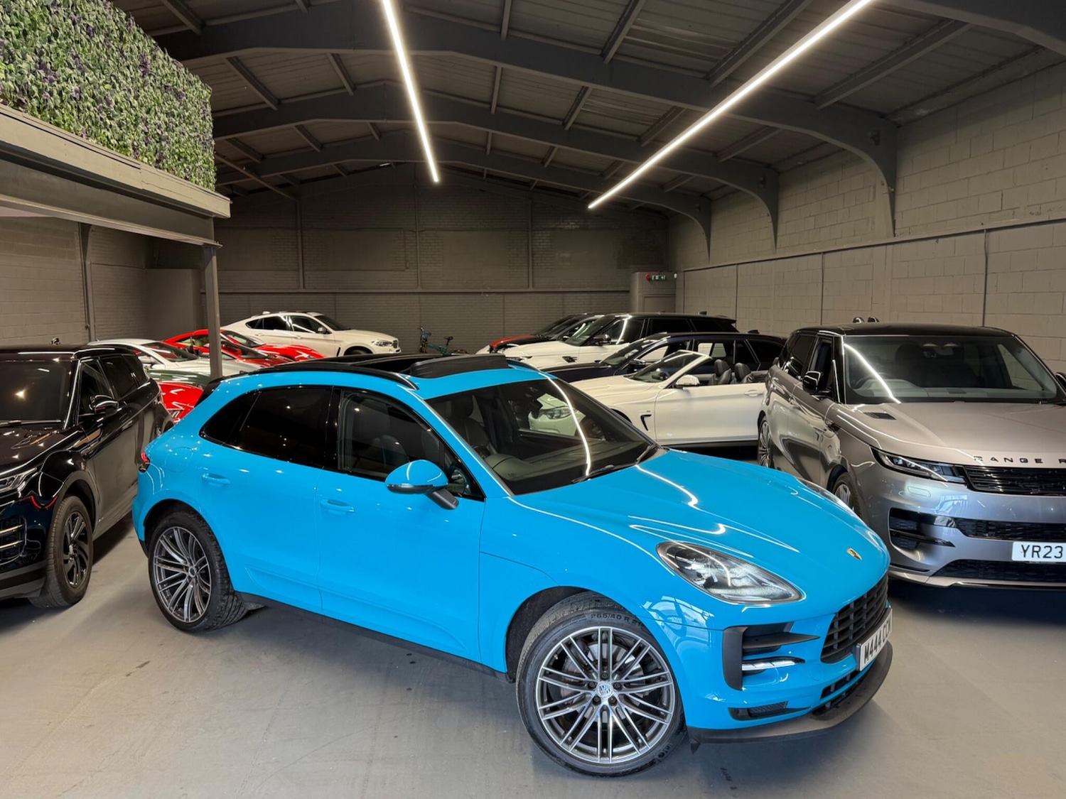 Used Porsche Macan 2018 for sale - 78127583: Photo 1