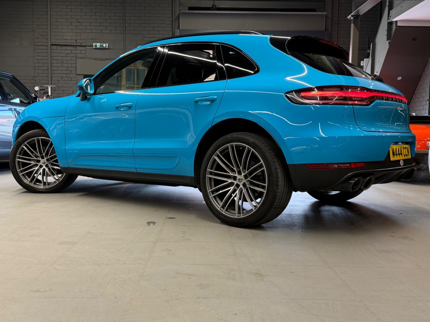 Used Porsche Macan 2018 for sale - 78127583: Photo 2