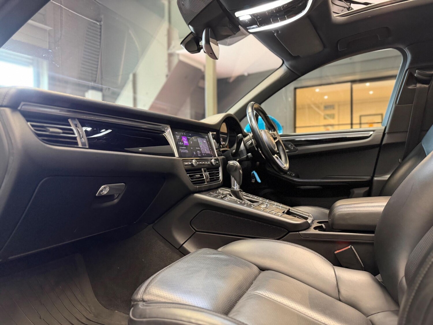 Used Porsche Macan 2018 for sale - 78127583: Photo 33