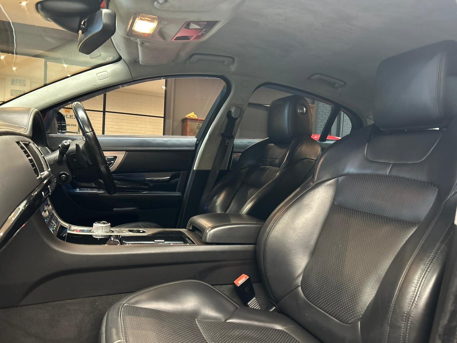 Used Jaguar XF 2011 for sale - 77073916: Photo 14