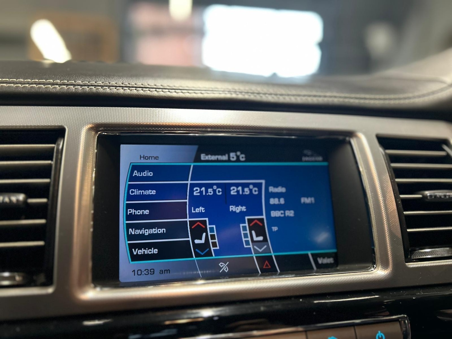 Used Jaguar XF 2011 for sale - 77073916: Photo 16