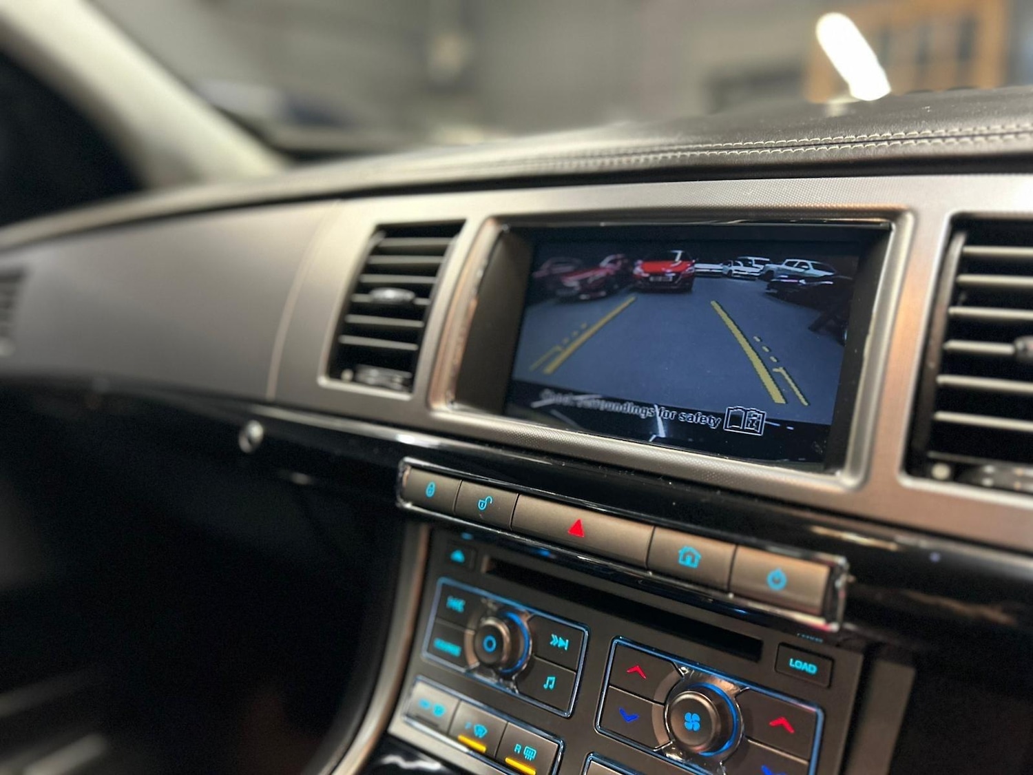 Used Jaguar XF 2011 for sale - 77073916: Photo 21