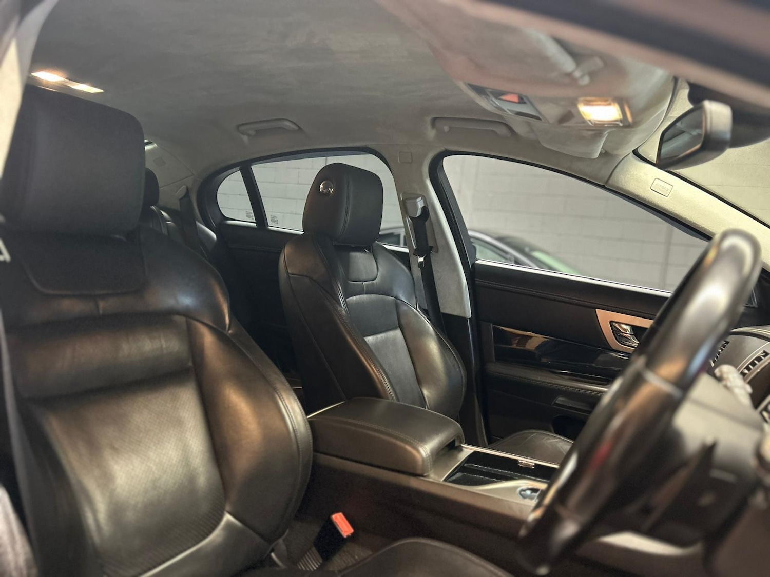 Used Jaguar XF 2011 for sale - 77073916: Photo 25