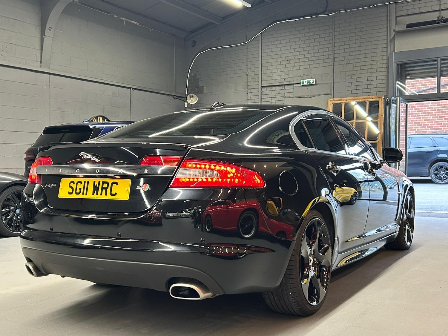 Used Jaguar XF 2011 for sale - 77073916: Photo 5