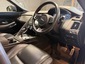 Used Jaguar E-Pace 2020 for sale - 79622231: Photo