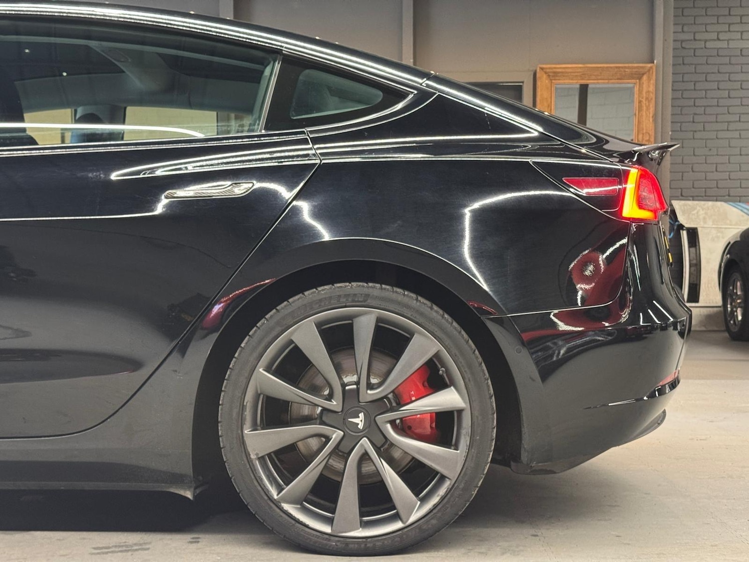 Used Tesla Model 3 2020 for sale - 77637941: Photo 27