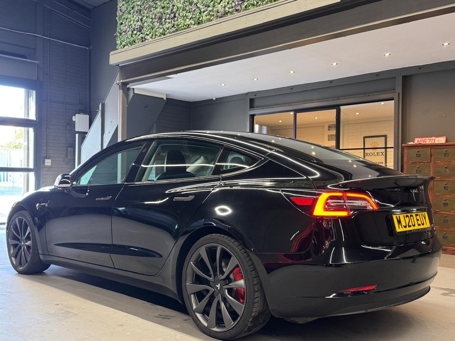 Used Tesla Model 3 2020 for sale - 77637941: Photo 5