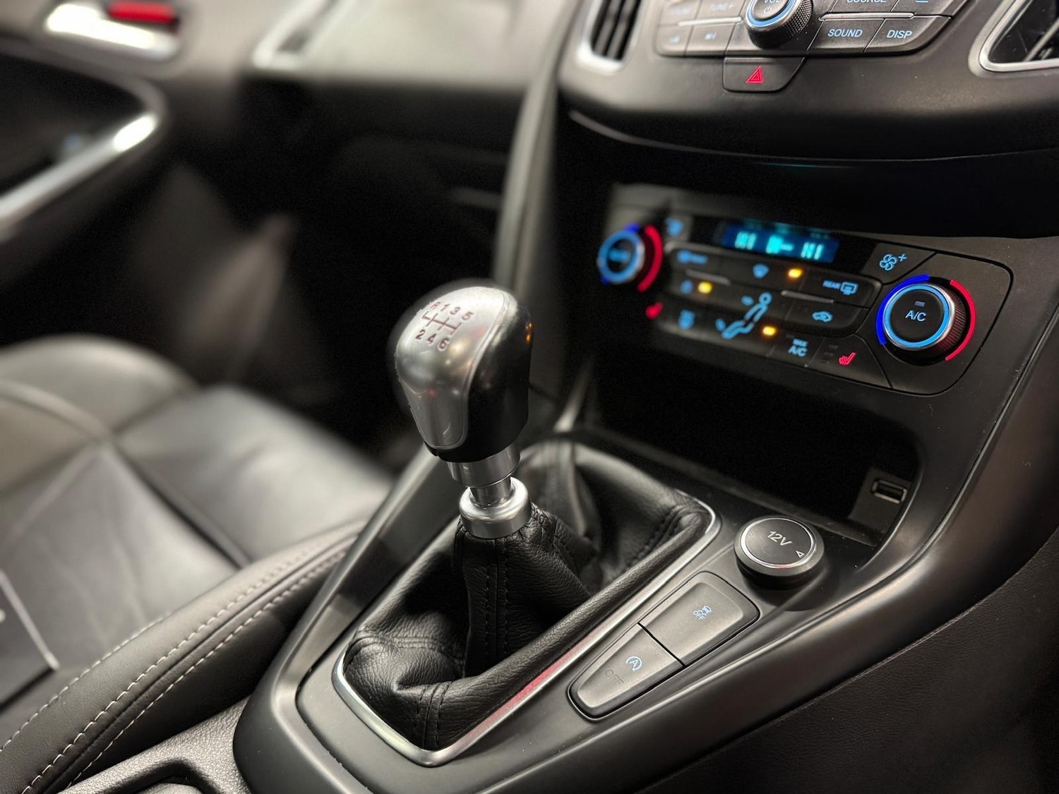 Used Ford Focus for sale - 77216206: Photo 25