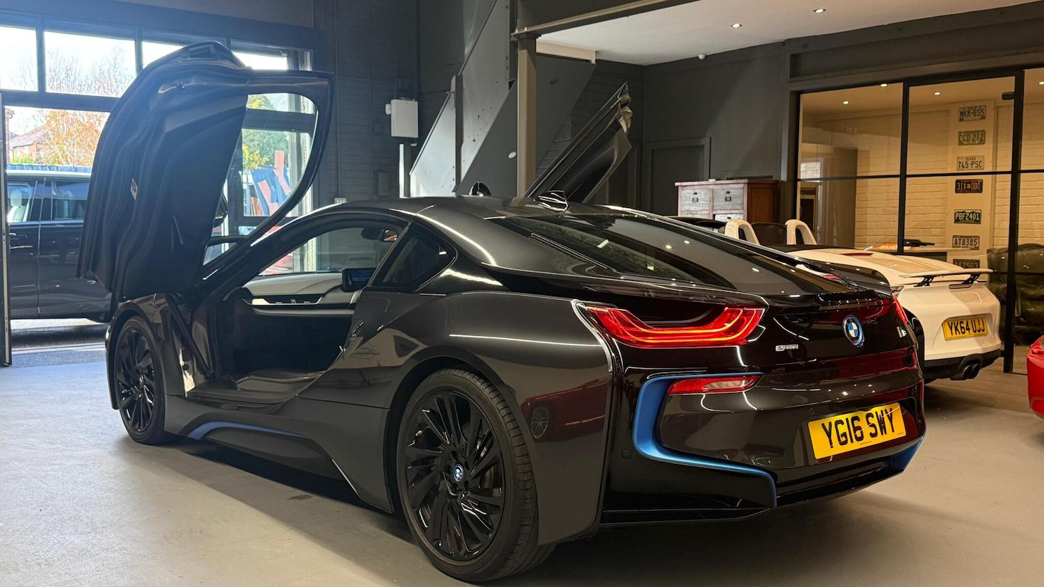 Used BMW i8 for sale - 76866562: Photo 15