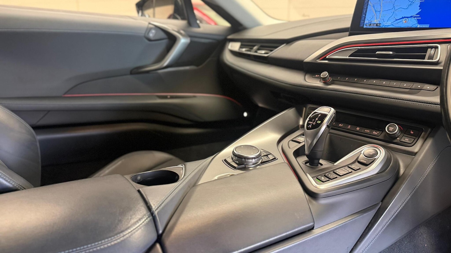 Used BMW i8 for sale - 76866562: Photo 17