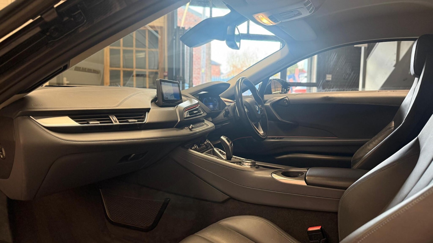 Used BMW i8 for sale - 76866562: Photo 28