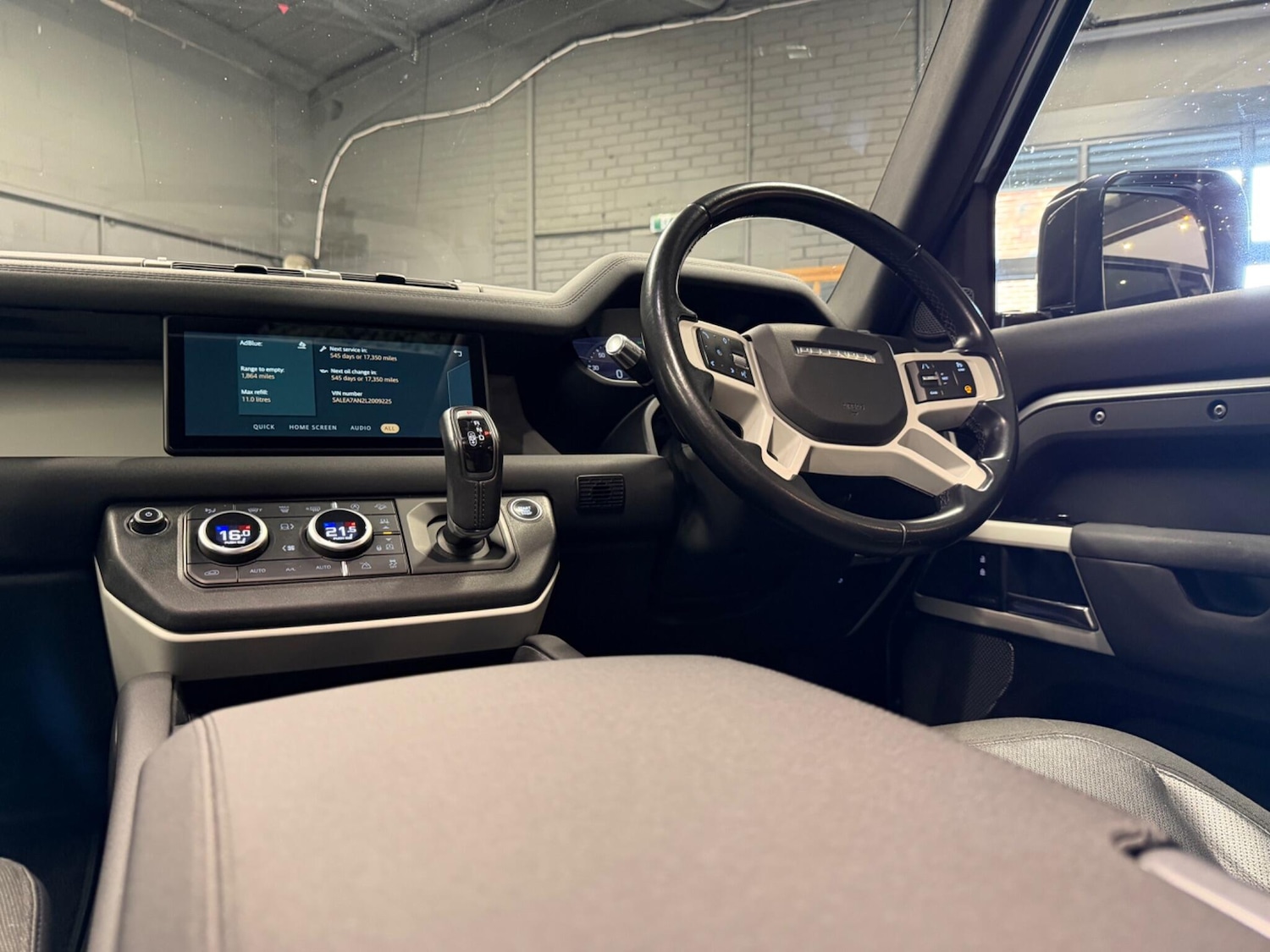 Used Land Rover Defender 2020 for sale - 78127451: Photo 18